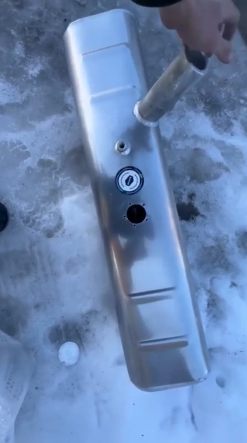 Алюминиевый бак 39 л на УАЗ Хантер